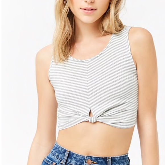 Striped Crop Top - Picture 2 of 4